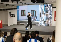 El DV Arena, escenario del estreno de 'Errealale', el nuevo himno txuri-urdin